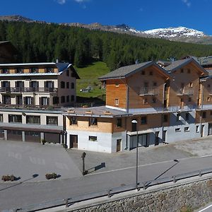 Hotel Meuble Adler - Rooms & Mountain Apartments